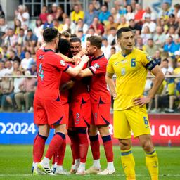 England erleidet trotz Walkers Scoop den ersten Punkteverlust in der