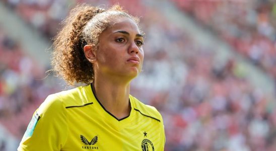 FC Utrecht Women siegt im Rueckspiel Feyenoorder Weimar weint nach