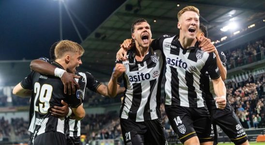 Go Ahead Eagles schlaegt auch Heerenveen Heracles kaempft gegen Excelsior