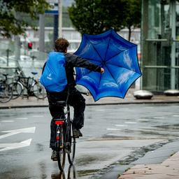 Halten Sie Ihre Regen App bereit Warnung vor schweren Gewittern im