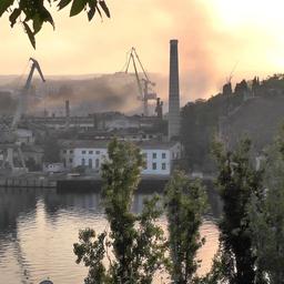 Hauptquartier der russischen Flotte auf der Krim von Rakete getroffen