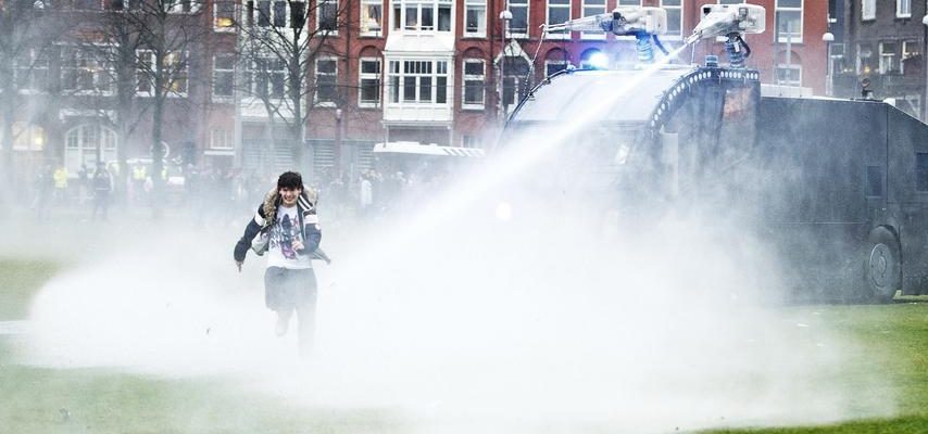 Kurzverfahren wegen Wasserwerfern bei Protesten So setzt die Polizei den