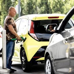 Liter Benzin bewegen sich in Richtung 226 Euro Diesel bleibt