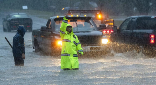 Massachusetts Starker Regen fuehrt in Teilen von Massachusetts und Rhode