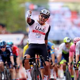 Molano uebertrumpft Van Poppel im Massensprint der Vuelta Roglic braucht