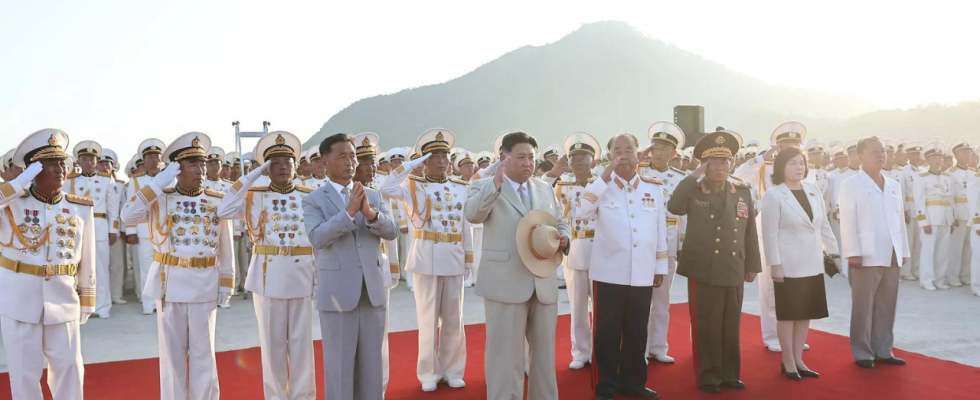 Nordkoreanisches U Boot Nordkorea bringt neues taktisches Atom U Boot vom Stapel