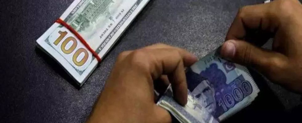 Pakistan Aufgrund der schweren Dollarkrise ist Pakistan nun nicht mehr