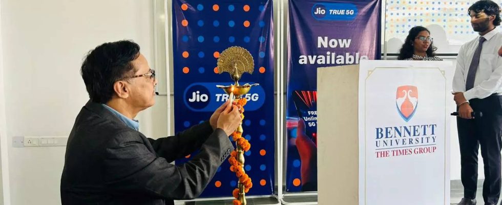 Reliance Jio bringt True 5G an die Bennett University