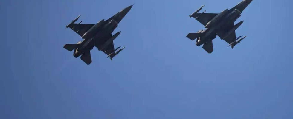 Russische Drohne USA weiten F 16 Patrouillen ueber dem ukrainischen Nachbarn Rumaenien