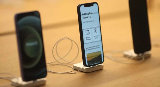 Software Update Apple plant ein Software Update fuer das iPhone 12 um