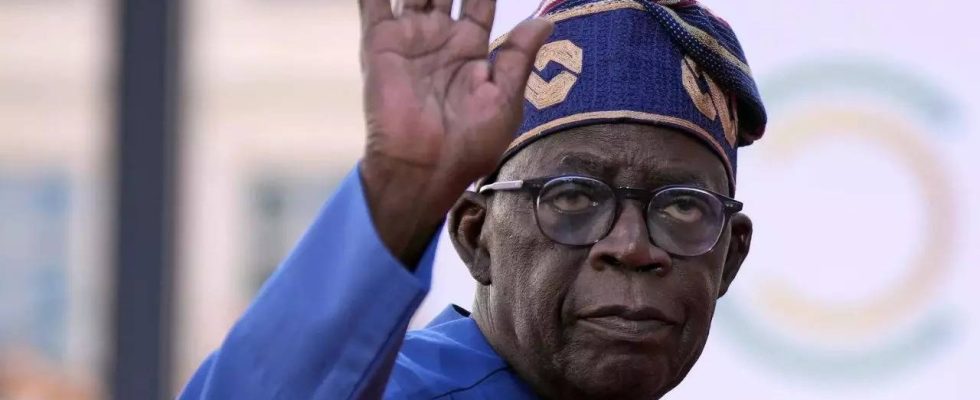 Tinubu Der nigerianische Politiker Tinubu teilt den Vereinten Nationen mit