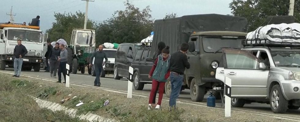 Todesfaelle und Verletzte nach schwerer Explosion im Treibstofflager in Berg Karabach