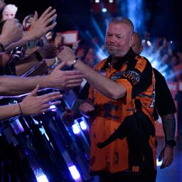 Van Barneveld und Noppert erreichen die zweite Runde der World