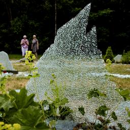 Zerstoertes Denkmal fuer Krebspatienten wird naechstes Jahr wieder aufgebaut