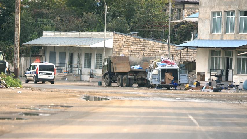 1696366250 149 Stepanakert ist eine Geisterstadt nachdem Bewohner aus Berg Karabach geflohen sind