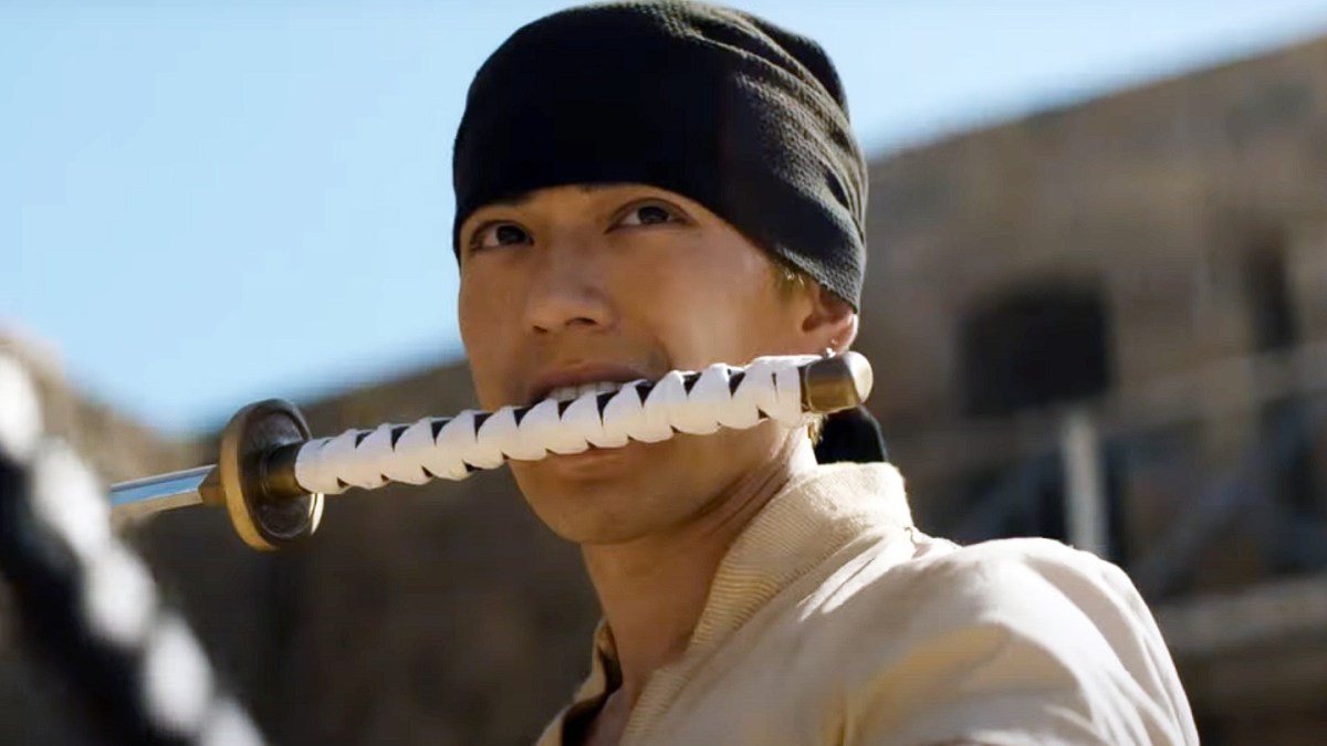 Mackenyu in One Piece als Teil eines Artikels darüber, warum Adaptionen wie diese funktionieren oder scheitern.