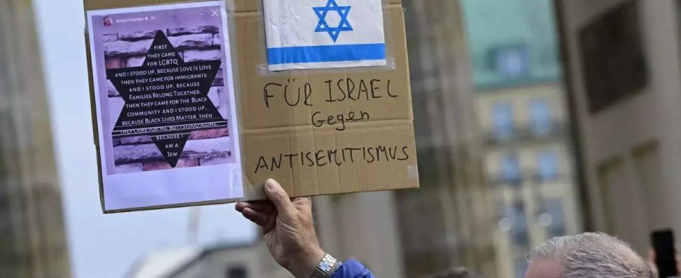 Antisemitismus Juedische Gruppe ehrt indisch amerikanischen Arzt fuer seinen Einsatz gegen