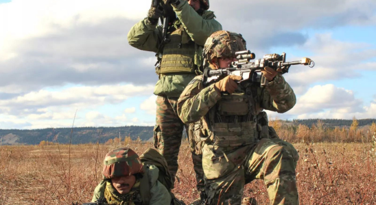 Armeesoldaten 2 Armeesoldaten wurden getoetet 12 verletzt als ein Militaertransporter