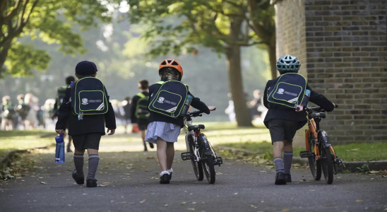 Aus Sicherheitsgruenden wurden juedische Schulen in London geschlossen