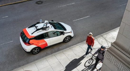 Cruise pausiert alle fahrerlosen Robotaxi Einsaetze um „das Vertrauen der Oeffentlichkeit