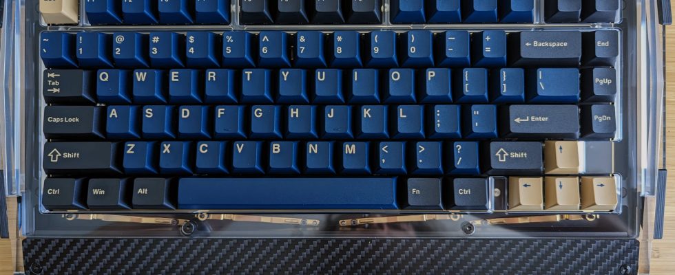 Die Black Diamond 75 von Dry Studio ist eine Gaming Tastatur