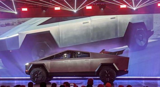 Elon Musk warnt davor dass Cybertruck erst 2025 profitabel sein