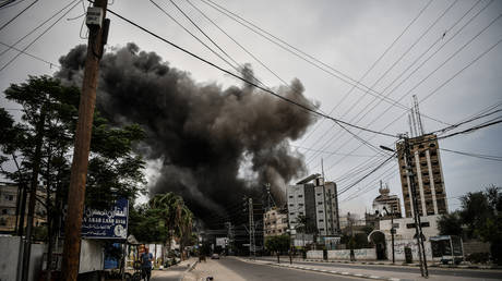 Israel kuendigt „vollstaendige Belagerung von Gaza an – World