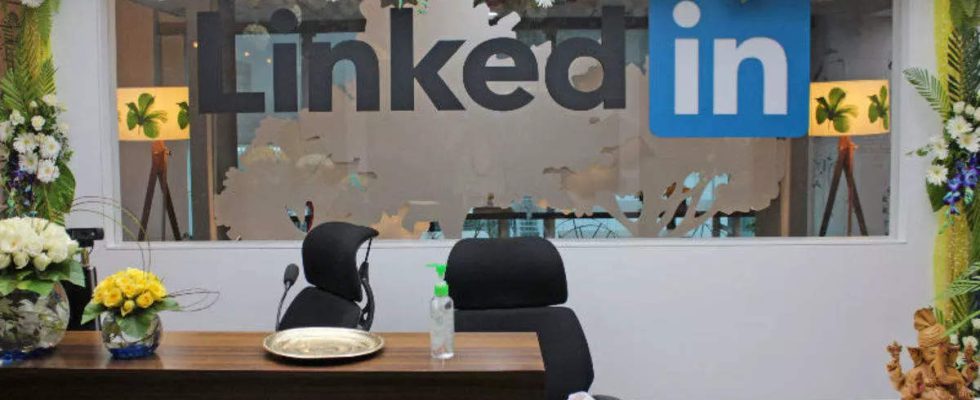 LinkedIn wird es Personalvermittlern ermoeglichen Jobkandidaten mithilfe von KI zu