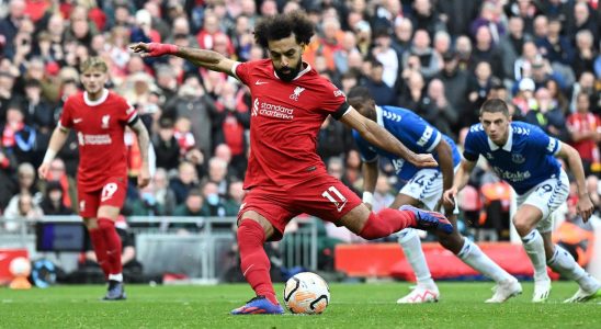 Liverpool mit Van Dijk und Gravenberch ueberholt Everton in