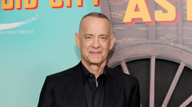 Tom Hanks warnt vor einer KI Kopie die ihn beim Verkauf