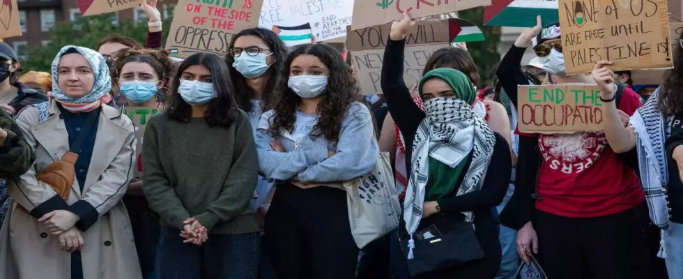 US Universitaeten Die Spannungen an US Universitaeten nehmen im Zuge des Israel Hamas Krieges