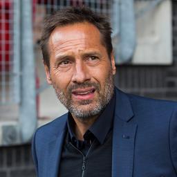 Van t Schip wird zunaechst Ajax Trainer und uebernimmt dann eine