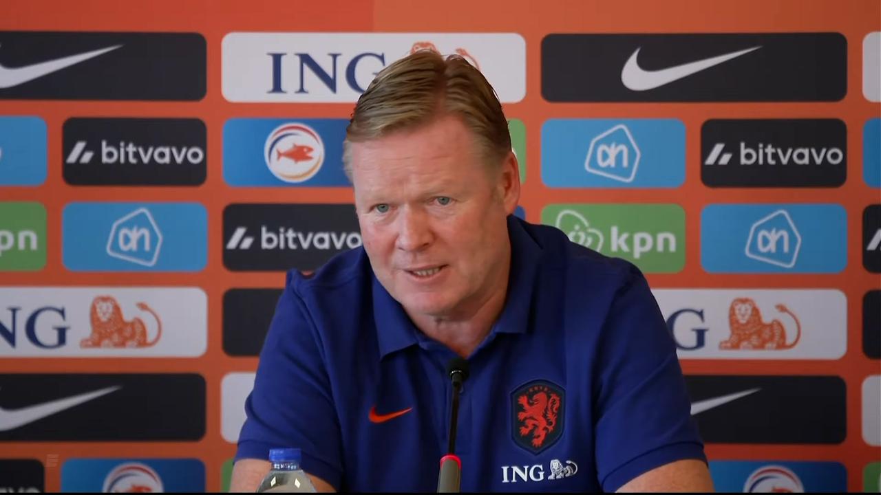 Beeld uit video: Koeman verklapt tegenstander oefenduel in maart