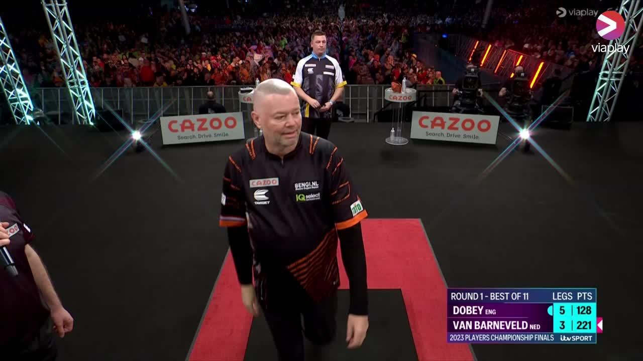 Beeld uit video: Raymond van Barneveld uitgeschakeld in eerste ronde Player Championship Finals