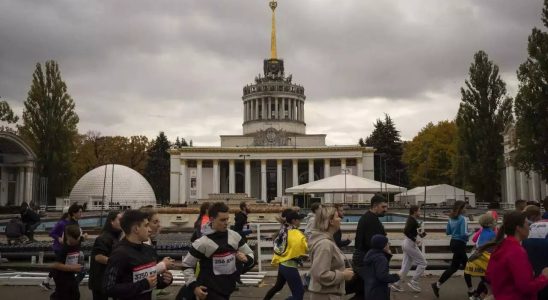 Anthony Deutsch Tausende ukrainische Kinder nach Weissrussland verschleppt Yale Forschung