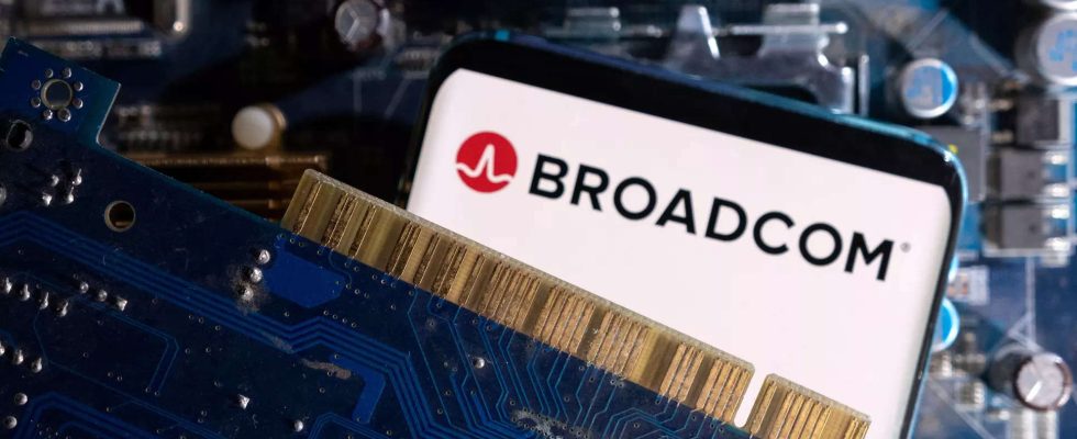 Broadcom streicht Stellen nach Uebernahme von VMWare im Wert von