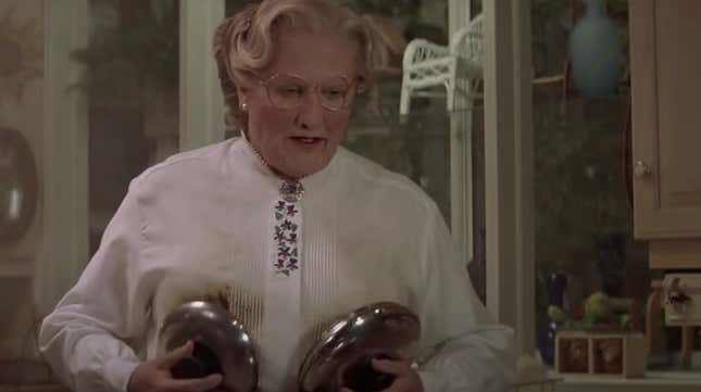 Chris Columbus hat 900 Kartons mit altem Mrs Doubtfire Filmmaterial