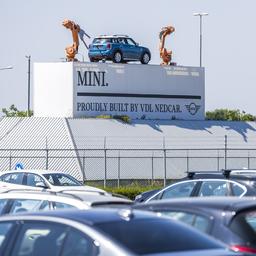 Der Autohersteller VDL Nedcar streicht nach einer frueheren Entlassungsrunde weitere