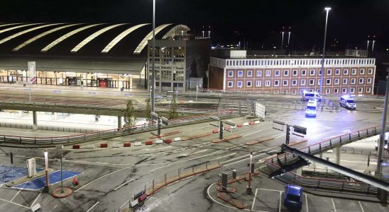 Geiselnahme am Hamburger Flughafen beendet teilte die Polizei mit