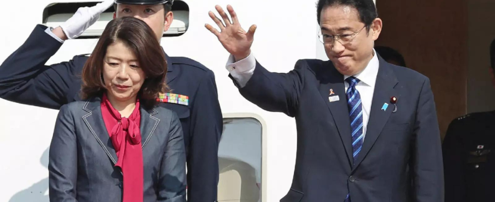 Japans Premierminister besucht Manila um die Verteidigungsbeziehungen angesichts der wachsenden