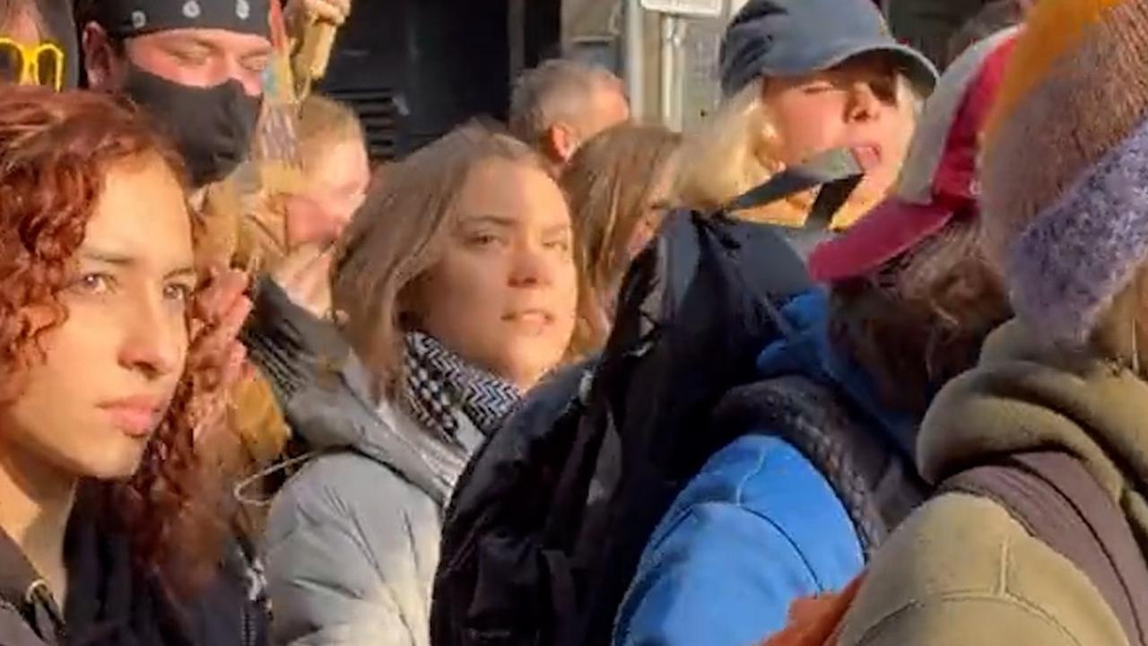 Beeld uit video: Greta Thunberg loopt mee in 'grootste klimaatmars ooit' in Nederland