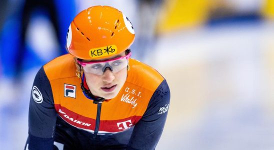 Knegt bestand auch fuer Shorttrack Weltcup Wettbewerbe in Peking und Seoul