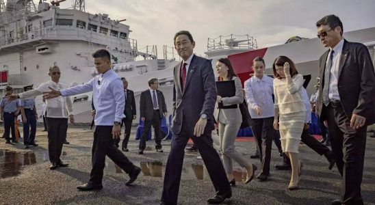 Philippinisches Patrouillenschiff Japans Premierminister Kishida staerkt Allianzen inmitten maritimer Spannungen