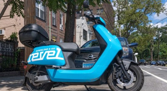 Revel beendet das Moped Sharing und konzentriert sich auf das Laden