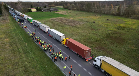 Rund 3000 Lkw stecken aufgrund der polnischen Autofahrerblockade an der