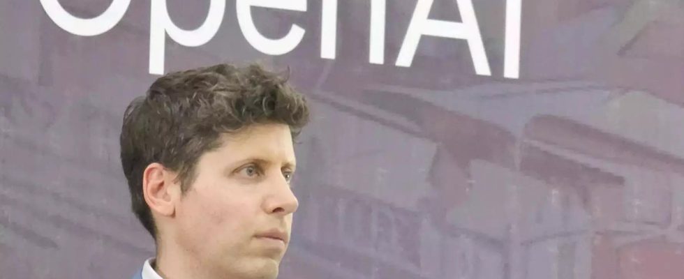 Sam Altman ist zurueck als OpenAI CEO und stimmt einer internen