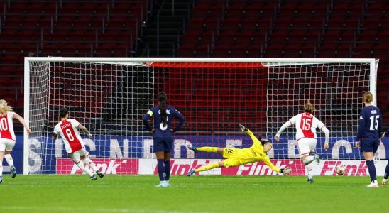 Spitse sieht den Sieg von Ajax Womens CL ueber PSG