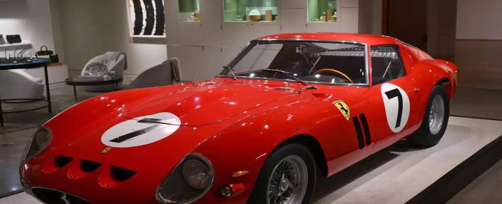 Sportwagen Ferrari aus dem Jahr 1962 in New York fuer