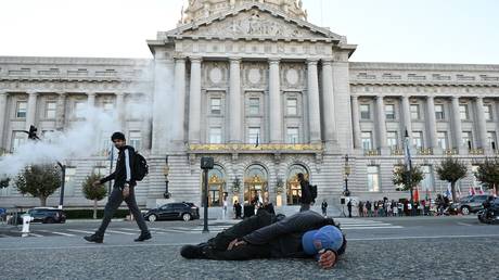 Xi wird fuer die Aufraeumarbeiten in San Francisco verantwortlich gemacht