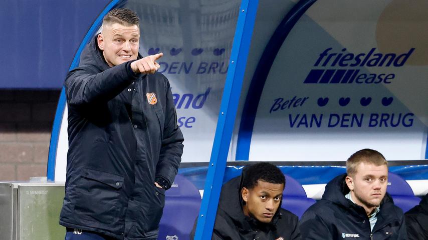 1702764731 565 Der FC Volendam ueberrascht gegen Heerenveen mit dem ersten Sieg